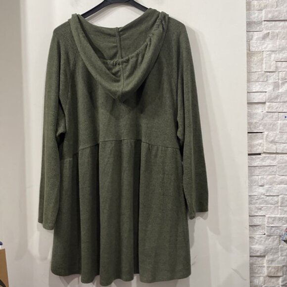 Torrid Super Soft Plush Hooded Long Sleeve Ruffle Top in Headered Green size 4X - Picture 6 of 11